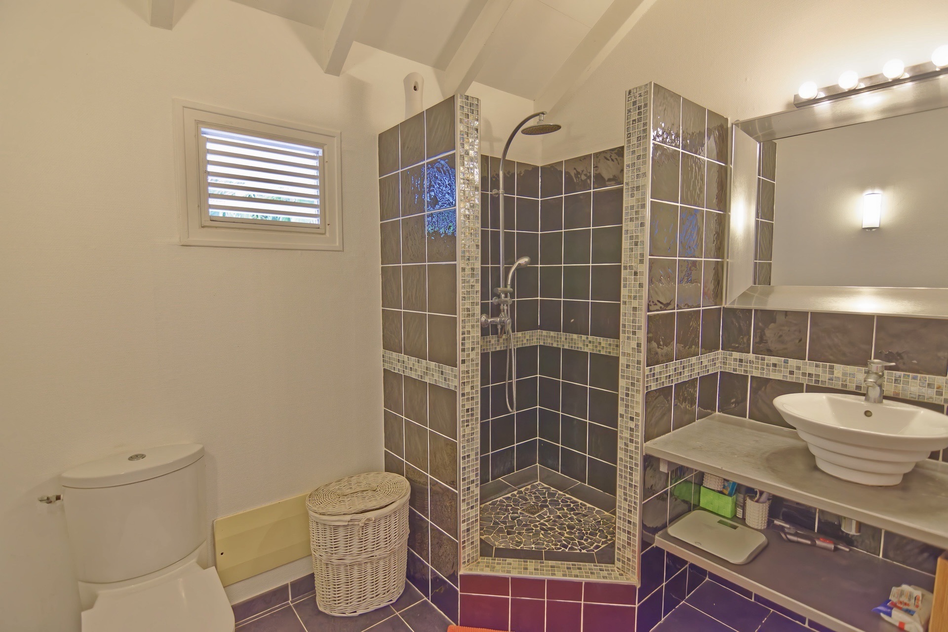Salle d'eau — mosaïque & douche italienne